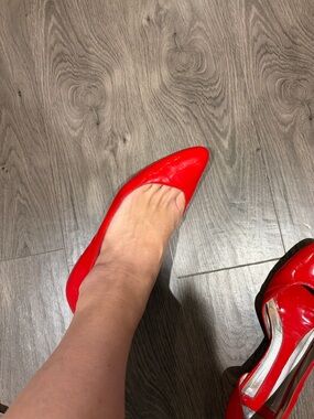 Red Patent Theory Pointed-ToeFlats